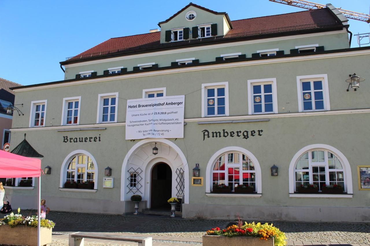 Hotel Brauereigasthof Amberger Kosching Exterior photo